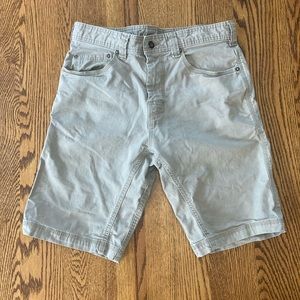 PrAna - Men’s Bronson shorts 32w - Tan